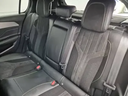 Photo 48 Peugeot 308  PHEV 180 e-EAT8