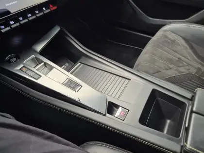 Photo 51 Peugeot 308  PHEV 180 e-EAT8