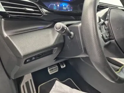 Photo 37 Peugeot 308  PHEV 180 e-EAT8