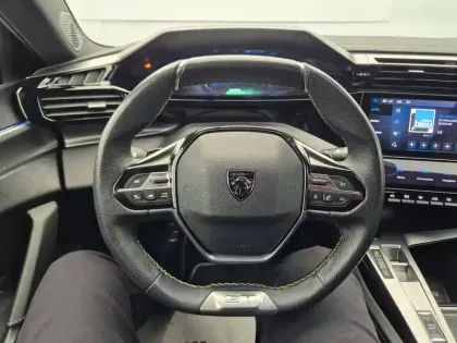 Photo 78 Peugeot 308  PHEV 180 e-EAT8