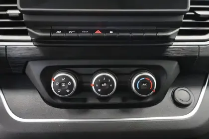 Photo 21 Renault Trafic  CA L2H1 3000 KG BLUE DCI 130