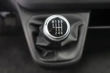 Photo 14 Renault Trafic  CA L2H1 3000 KG BLUE DCI 130