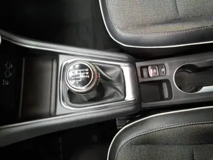 Photo 34 Renault Captur  TCe 100 GPL - 21