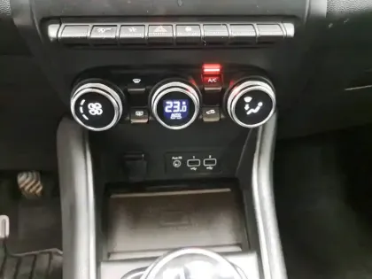 Photo 37 Renault Captur  TCe 100 GPL - 21