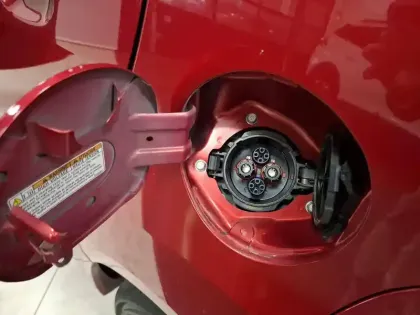 Photo 25 Peugeot Ion  Electrique