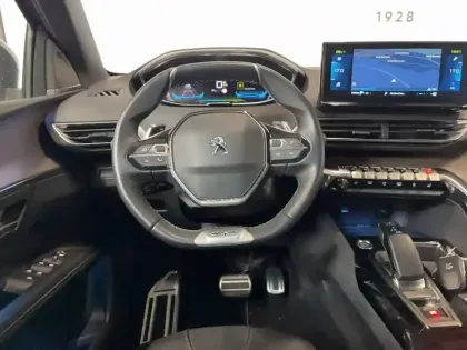 Photo 16 Peugeot 3008  Hybrid 225 e-EAT8