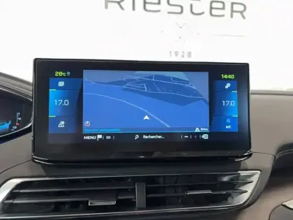 Photo 13 Peugeot 3008  Hybrid 225 e-EAT8