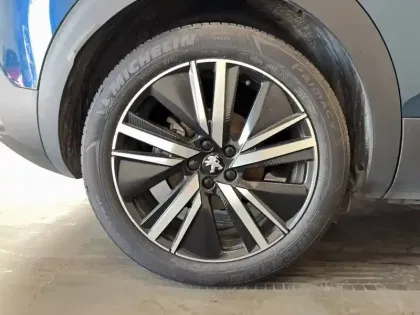 Photo 18 Peugeot 3008  Hybrid 225 e-EAT8