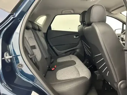 Photo 24 Renault Captur  TCe 90 - 19