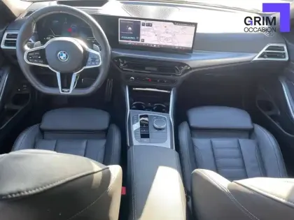 Photo 46 BMW Serie 3 Touring 330e xDrive 292 ch BVA8