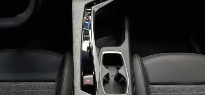 Photo 17 Peugeot 3008  Hybrid 145 e-DCS6