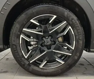 Photo 8 Peugeot 3008  Hybrid 145 e-DCS6