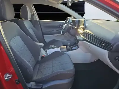 Photo 14 Hyundai Bayon  1.0 T-GDi 100 DCT-7 Hybrid 48V