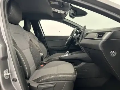 Photo 13 Renault Symbioz  E-Tech full hybrid 145