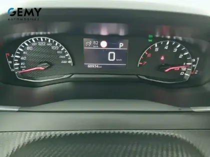 Photo 66 Peugeot 2008  PureTech 130 S&S EAT8