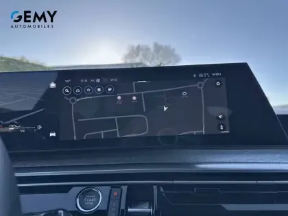 Photo 17 Peugeot 5008  Hybrid 136 e-DCS6