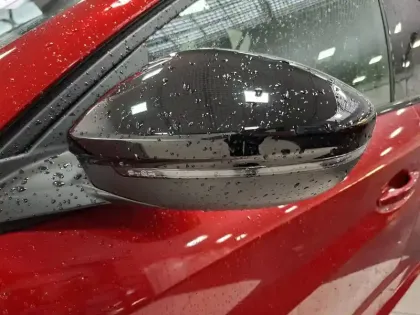 Photo 20 Peugeot 208  Hybrid 136 e-DCS6