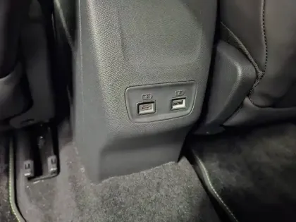 Photo 9 Peugeot 208  Hybrid 136 e-DCS6