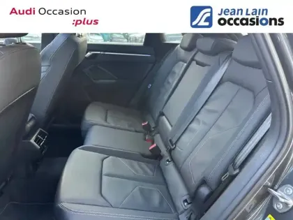 Photo 16 Audi Q3  35 TFSI 150 ch S tronic 7