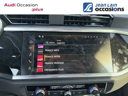 Photo 15 Audi Q3  35 TFSI 150 ch S tronic 7