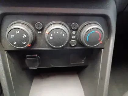 Photo 40 Dacia Sandero  ECO-G 100