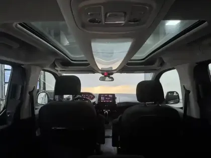 Photo 11 Peugeot Rifter  Standard BlueHDi 100 S&S BVM5