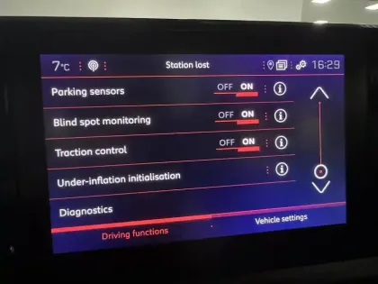 Photo 30 Peugeot Rifter  Standard BlueHDi 100 S&S BVM5