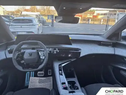 Photo 14 Peugeot 5008  Plug-in Hybrid 195 e-DCS7