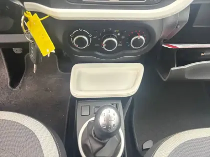 Photo 10 Renault Twingo  III 1.0 SCe 70 E6