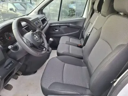 Photo 13 Nissan Primastar  FOURGON L2H1 3T1 2.0 DCI 130 S/S BVM