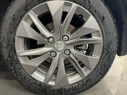 Photo 38 Peugeot 208 Gén. II Ph2 E-Style 5