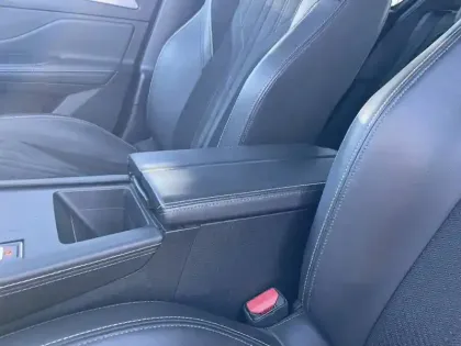 Photo 19 Peugeot 308  PureTech 130ch S&S EAT8