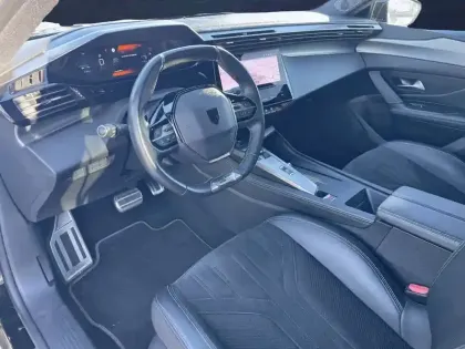 Photo 16 Peugeot 308  PureTech 130ch S&S EAT8