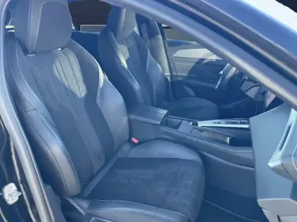 Photo 18 Peugeot 308  PureTech 130ch S&S EAT8