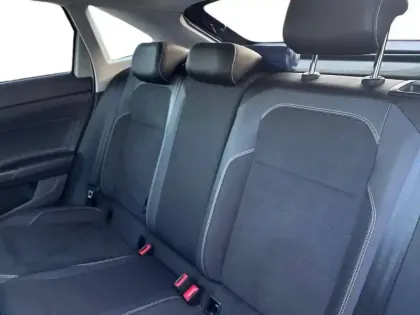 Photo 11 Volkswagen Taigo  1.0 TSI 110 DSG7