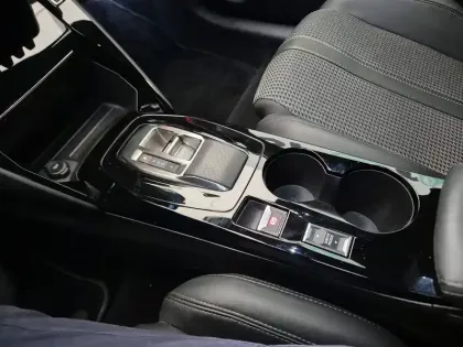 Photo 12 Peugeot 208  Electrique 50 kWh 136ch