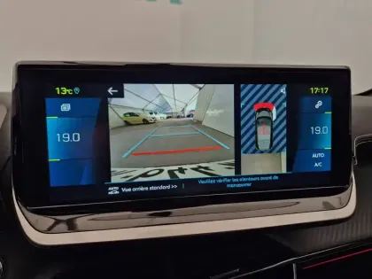 Photo 19 Peugeot 208  Electrique 50 kWh 136ch