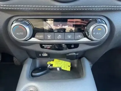 Photo 9 Nissan Juke  DIG-T 114