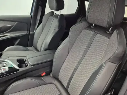 Photo 8 Peugeot 3008  BlueHDi 130ch S&S EAT8