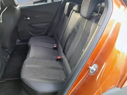 Photo 43 Peugeot 2008  PureTech 130 S&S BVM6