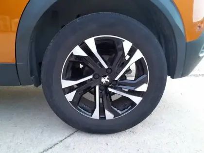 Photo 10 Peugeot 2008  PureTech 130 S&S BVM6