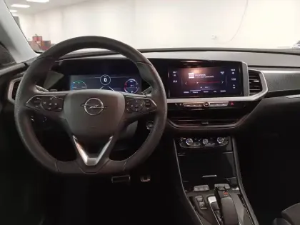 Photo 9 Opel Grandland  Hybrid 300 ch AWD BVA8