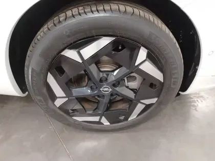 Photo 28 Opel Grandland  Hybrid 300 ch AWD BVA8