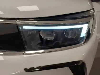 Photo 35 Opel Grandland  Hybrid 300 ch AWD BVA8