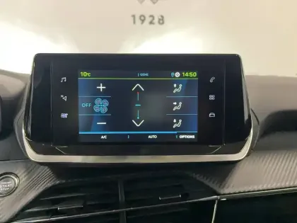 Photo 13 Peugeot 208  Electrique 50 kWh 136ch