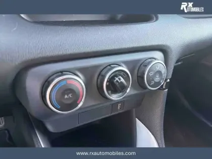 Photo 32 Toyota Yaris  70 VVT-i