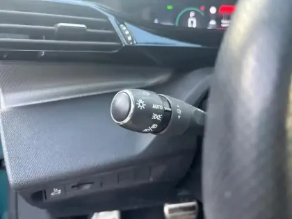 Photo 16 Peugeot 308  SW PureTech 130ch S&S EAT8 GT