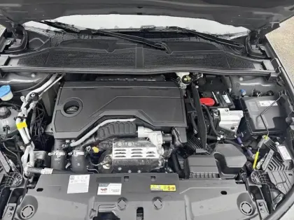 Photo 6 Peugeot 308  Hybrid 145 e-DCS6 Allure