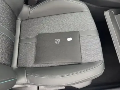 Photo 15 Peugeot 308  Hybrid 145 e-DCS6 Allure