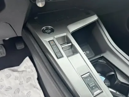 Photo 23 Peugeot 308  Hybrid 145 e-DCS6 Allure